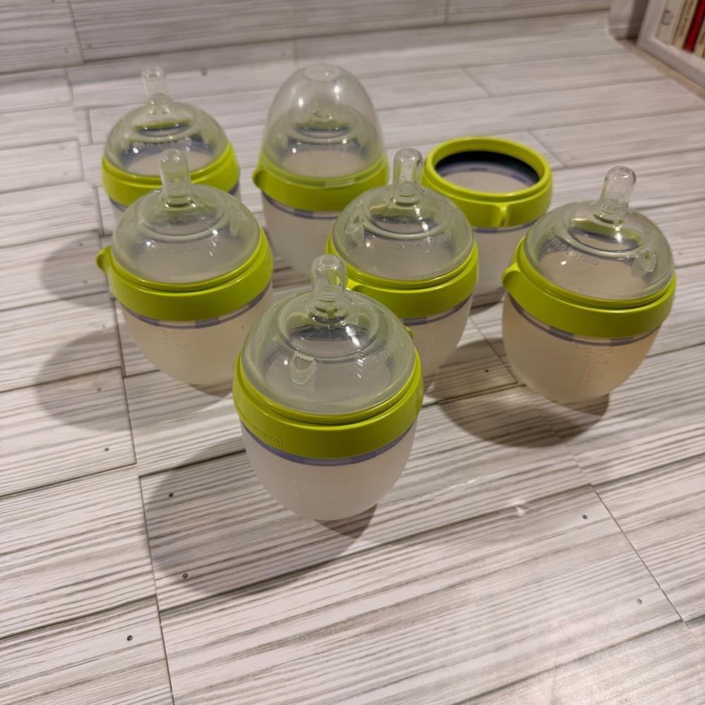 Comotomo Silicone Baby Bottles 5oz Green Anti-Colic Slow Flow Lot of 6